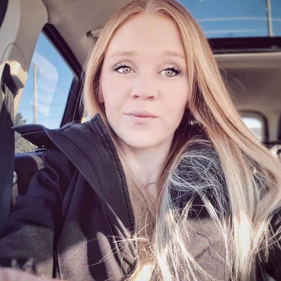 Meet your Posher, Ashley - Picture 1 of 1